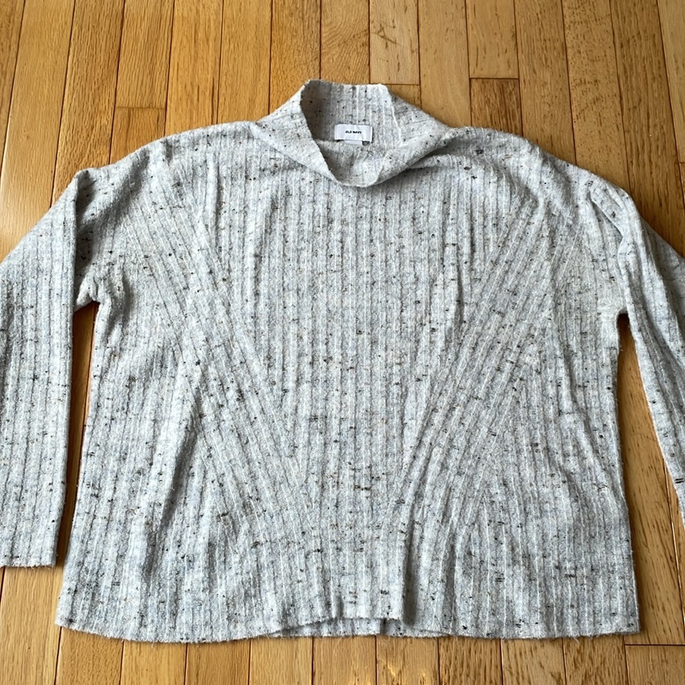 Old Navy lightweight knit boxy sweater